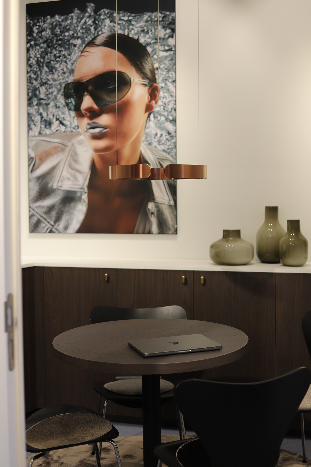 Showroom 8